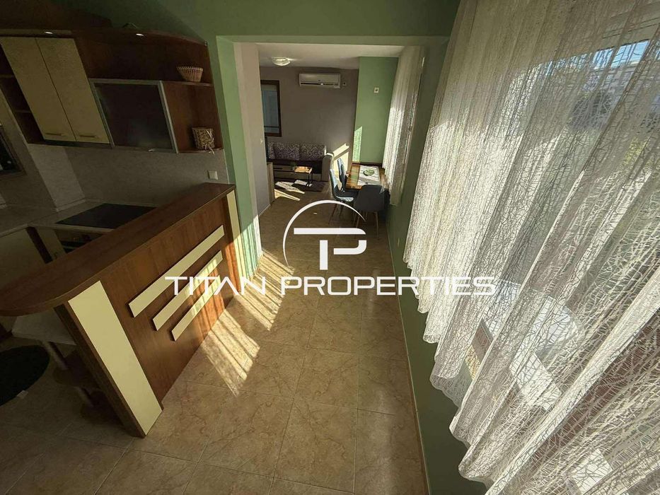 Дава се под наем Тристаен апартамент в Бургас, Изгрев - 80 кв.м за 510 € - Снимка #1