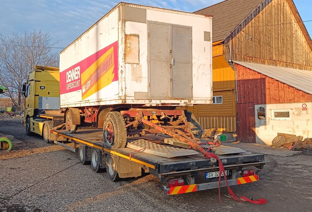 Transport utilaje  Platforma Trailer