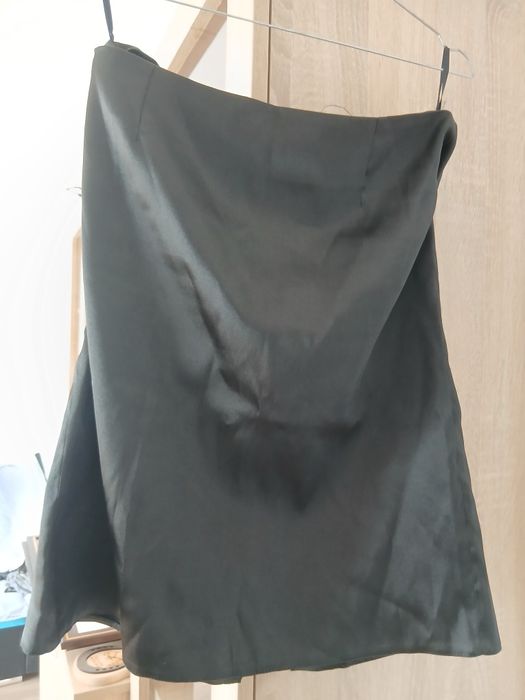 Vând ensemble-uri pentru damă