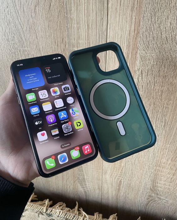 Продам телефон Айфон 11 Pro 64Gb