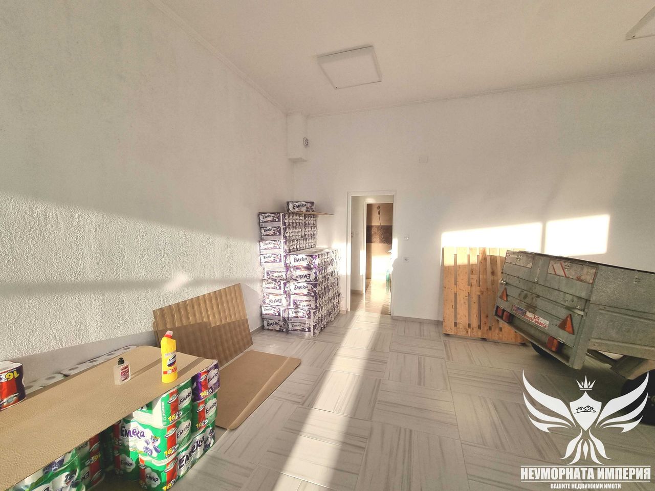 Дава се под наем Офис в Асеновград - 50 кв.м за 305 € - Снимка #2
