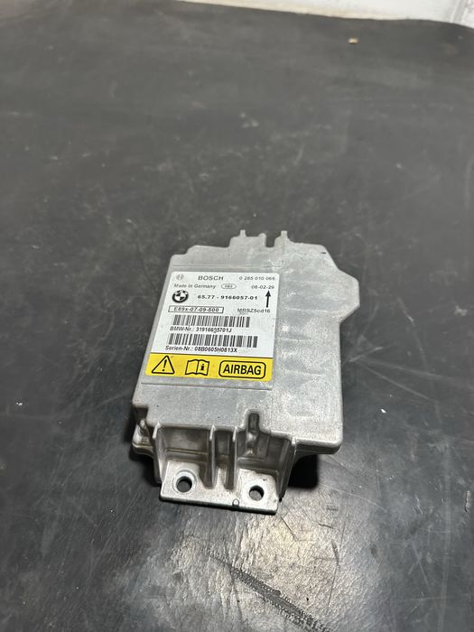 Calculator airbag BMW Seria 3 E90 E91 E81 E87 | 9166057
