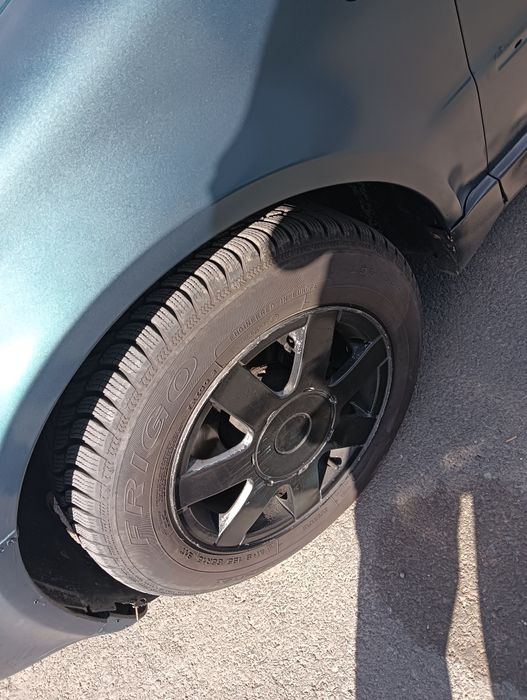 Vand pasat b 5.5 50 de milioane