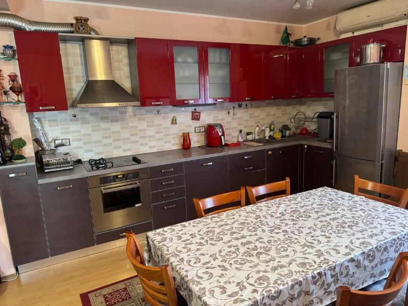 Уютен ДВУСТАЕН  апартамент в кв. Каменица 1