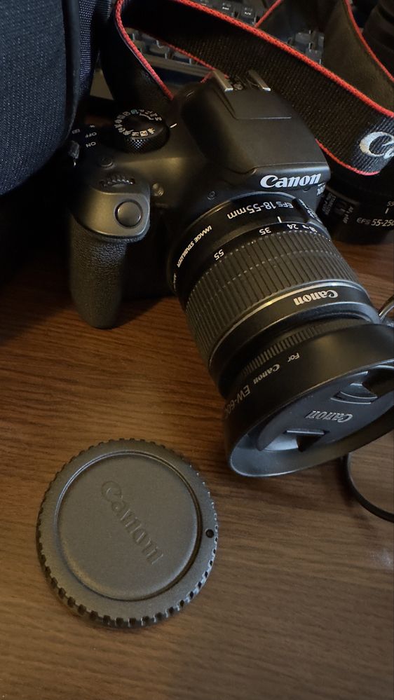 Фотоапарат Canon 1300D