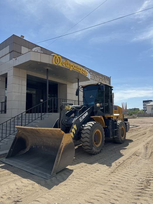 Услуги 2 кубового погрузчика и самосвала Shacman 25т