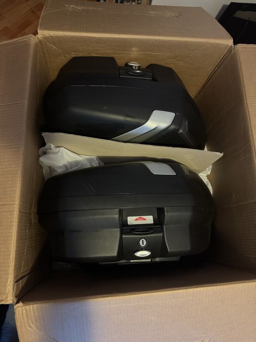 Set side cases givi v37 moto