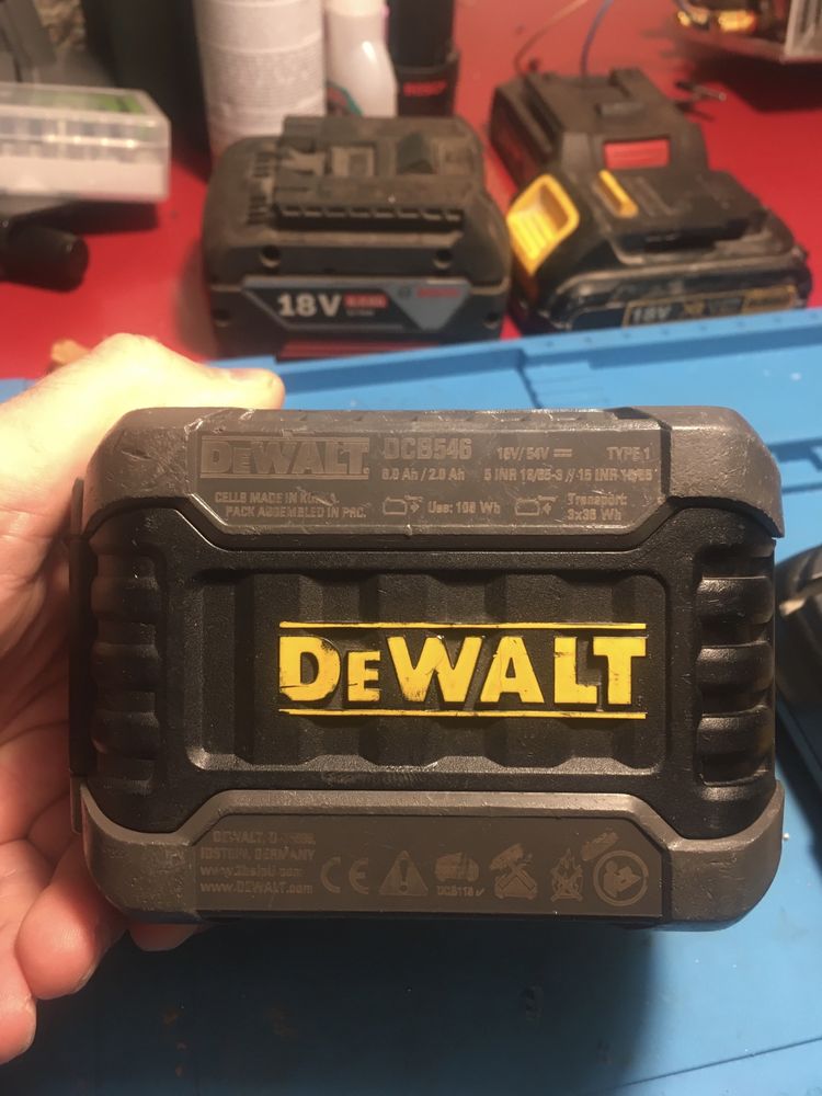 Продам аккумулятор DeWalt Flex Volt