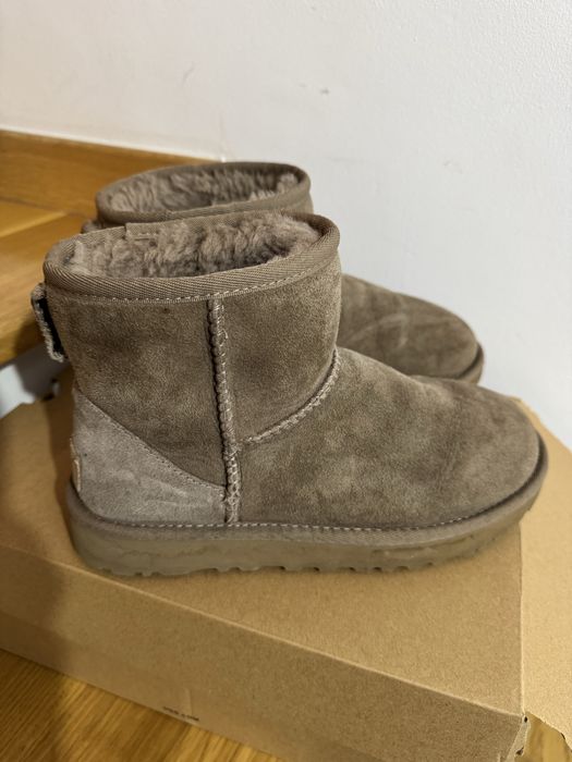 Ugg scurte, marime 37
