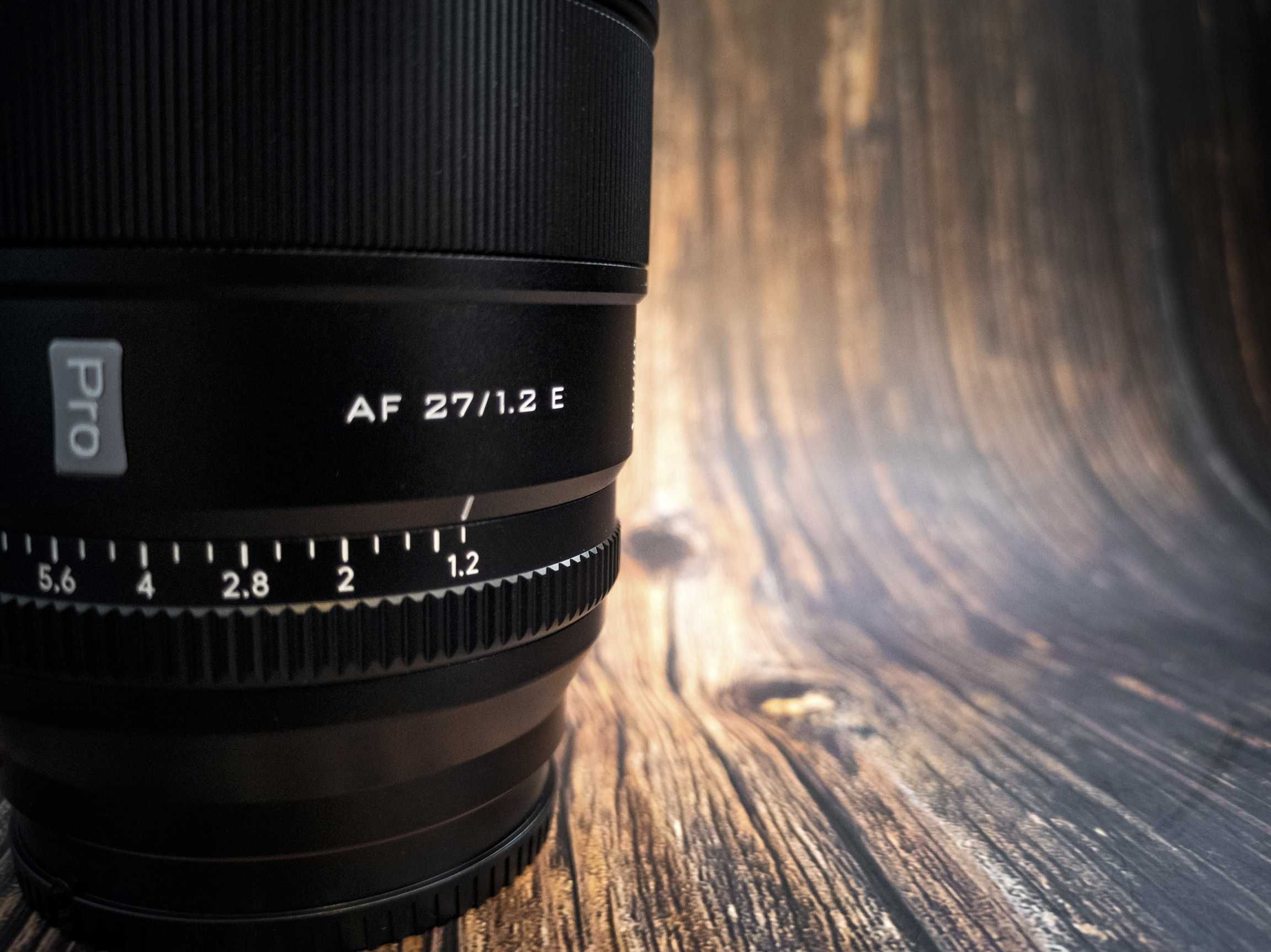 Обектив Viltrox AF 27mm f/1.2 Pro за Sony E