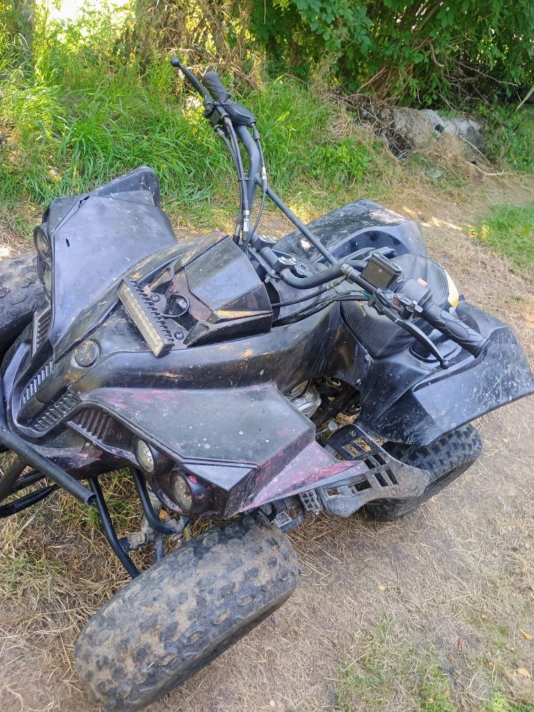 Vând ATV 125cc perfect funcțional