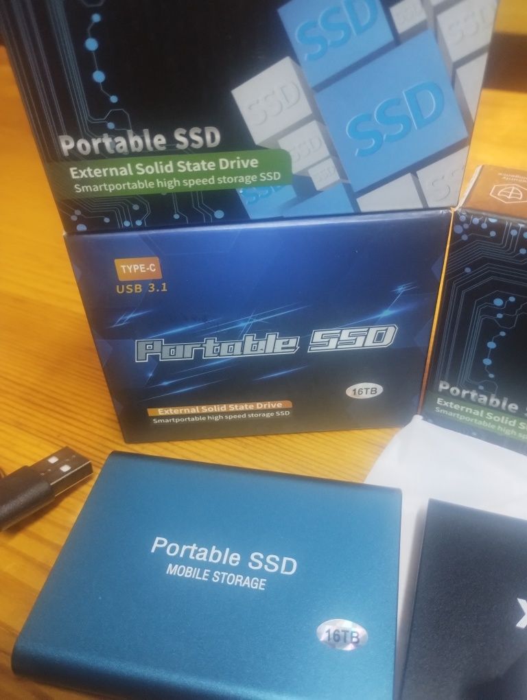 Външни хард дискове ssd 16TB