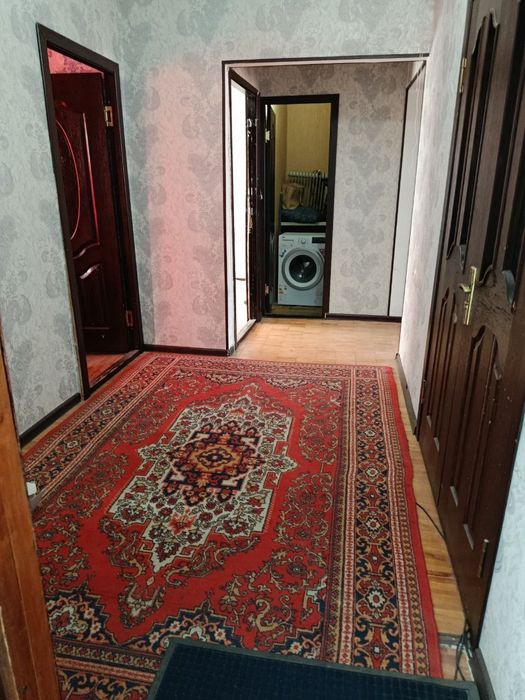 Юнусабад 19 квартал. Продается квартира  3/5/5