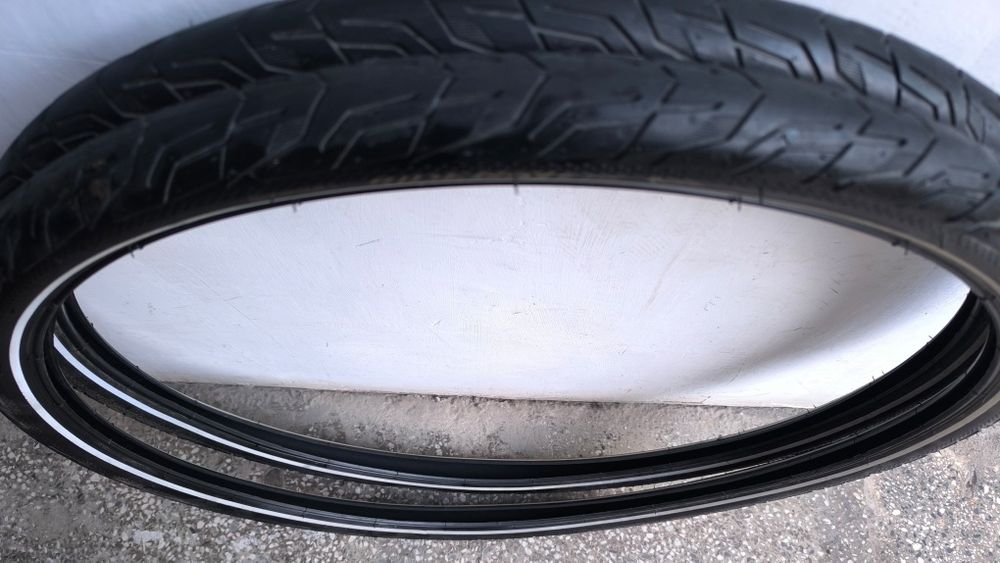 CONTINENTAL 28цола гуми за велосипед,защитени от спукване