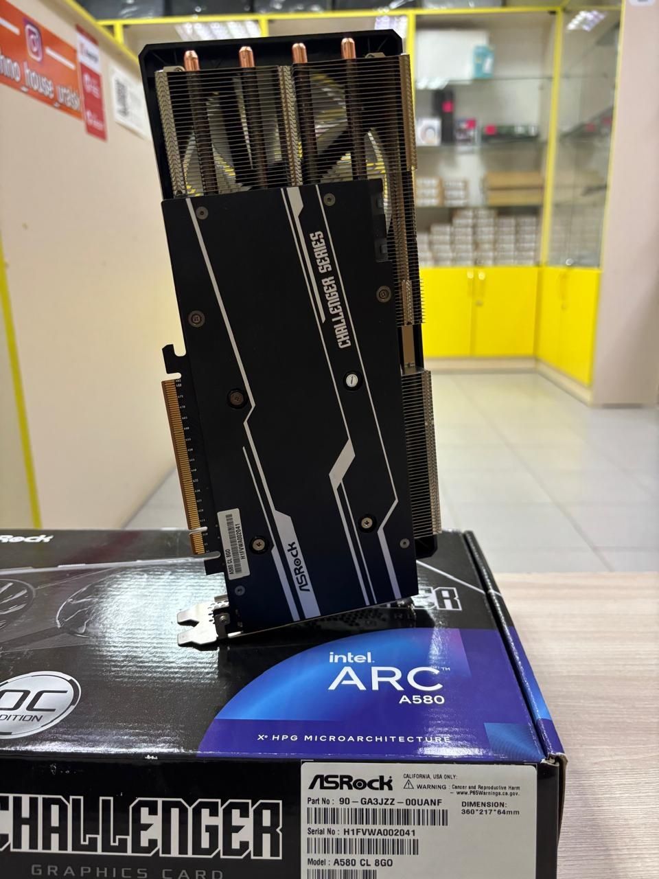 Продам новую видеокарту Intel  ASRock Arc a580 8gb