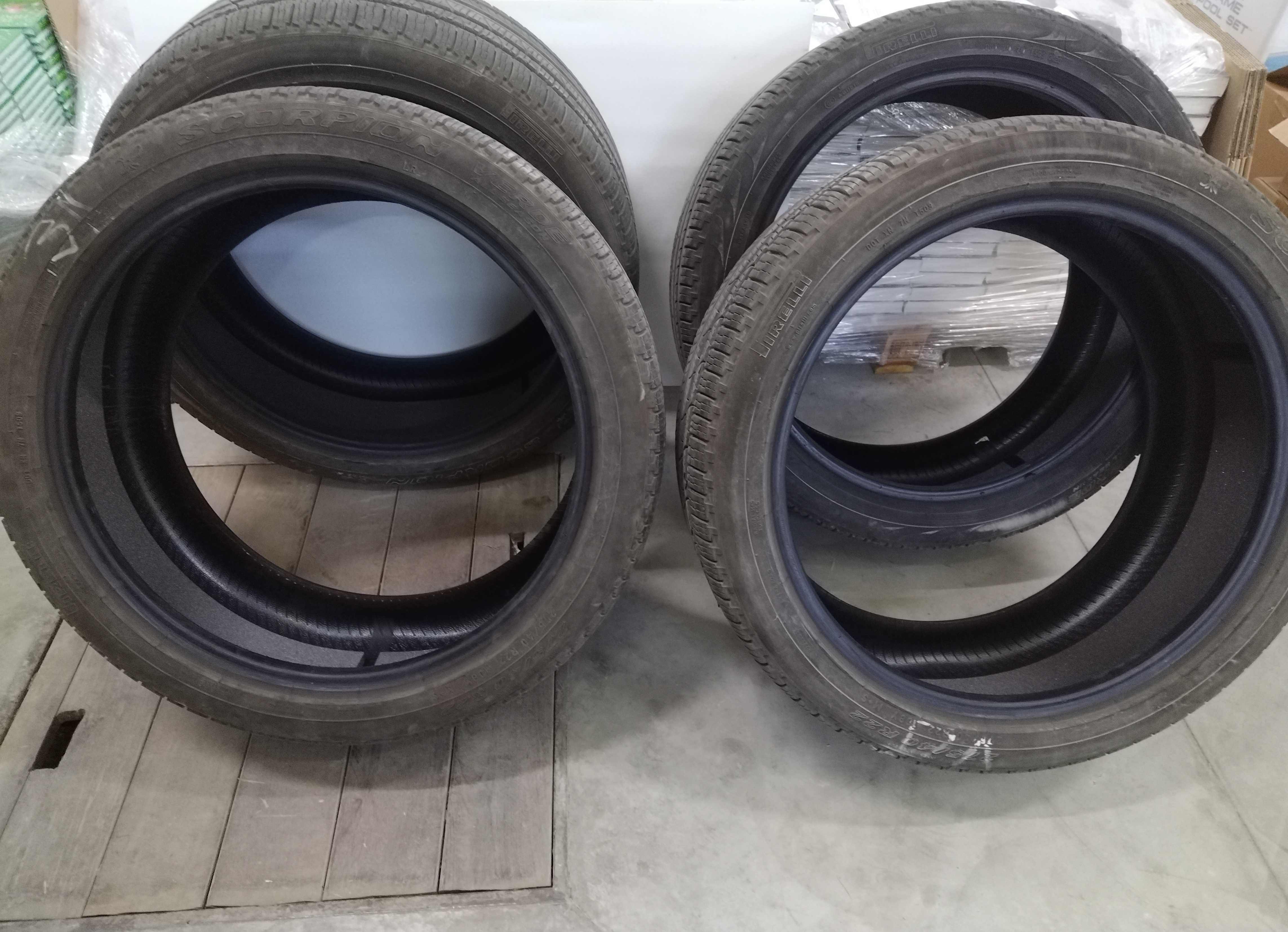 Продавам 4бр. летни гуми джипови PIRELLI 275/40/22