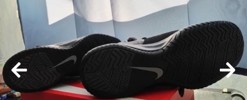 Маратонки NIKE-43 номер.