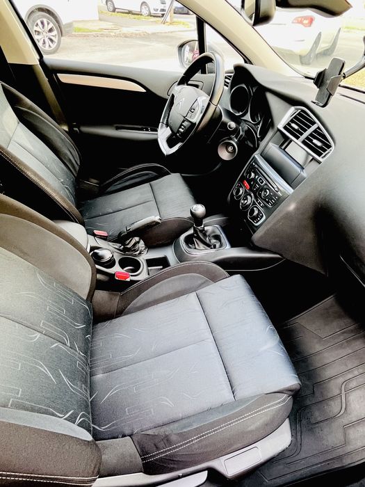 Vând Citroën C4 – 1.6 VTi 120 CP – 84.000 km
