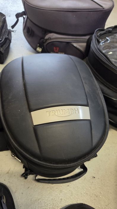 Tankbag geanta rezervor sau sezut