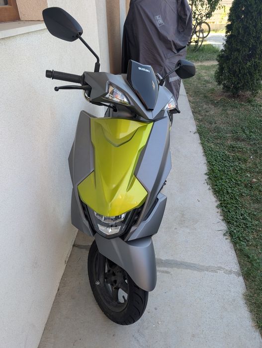 Suzuki Avenis 125 cmc an 2024