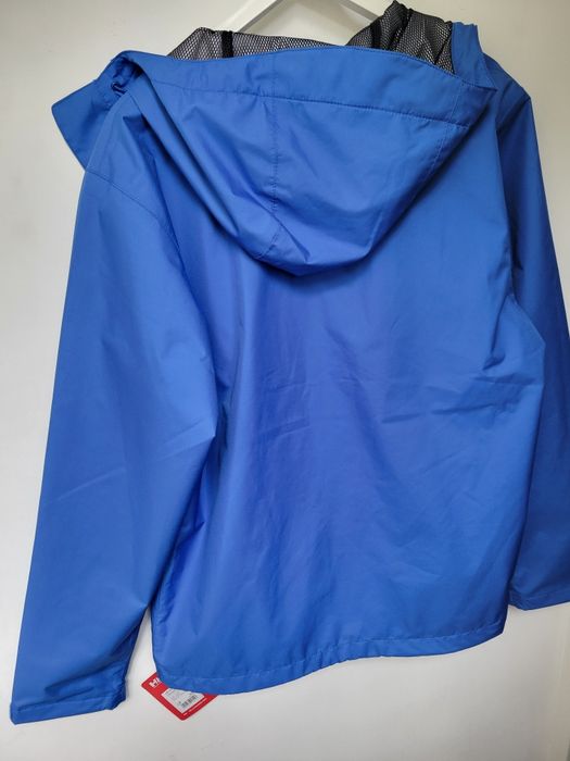Geaca albastra HELLY HANSEN noua marimea L