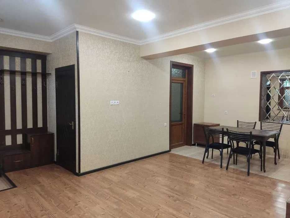 ID 3143 АРЕНДА  ДОМА 3 Комнатная в Новомосвковская. посолства Индия.