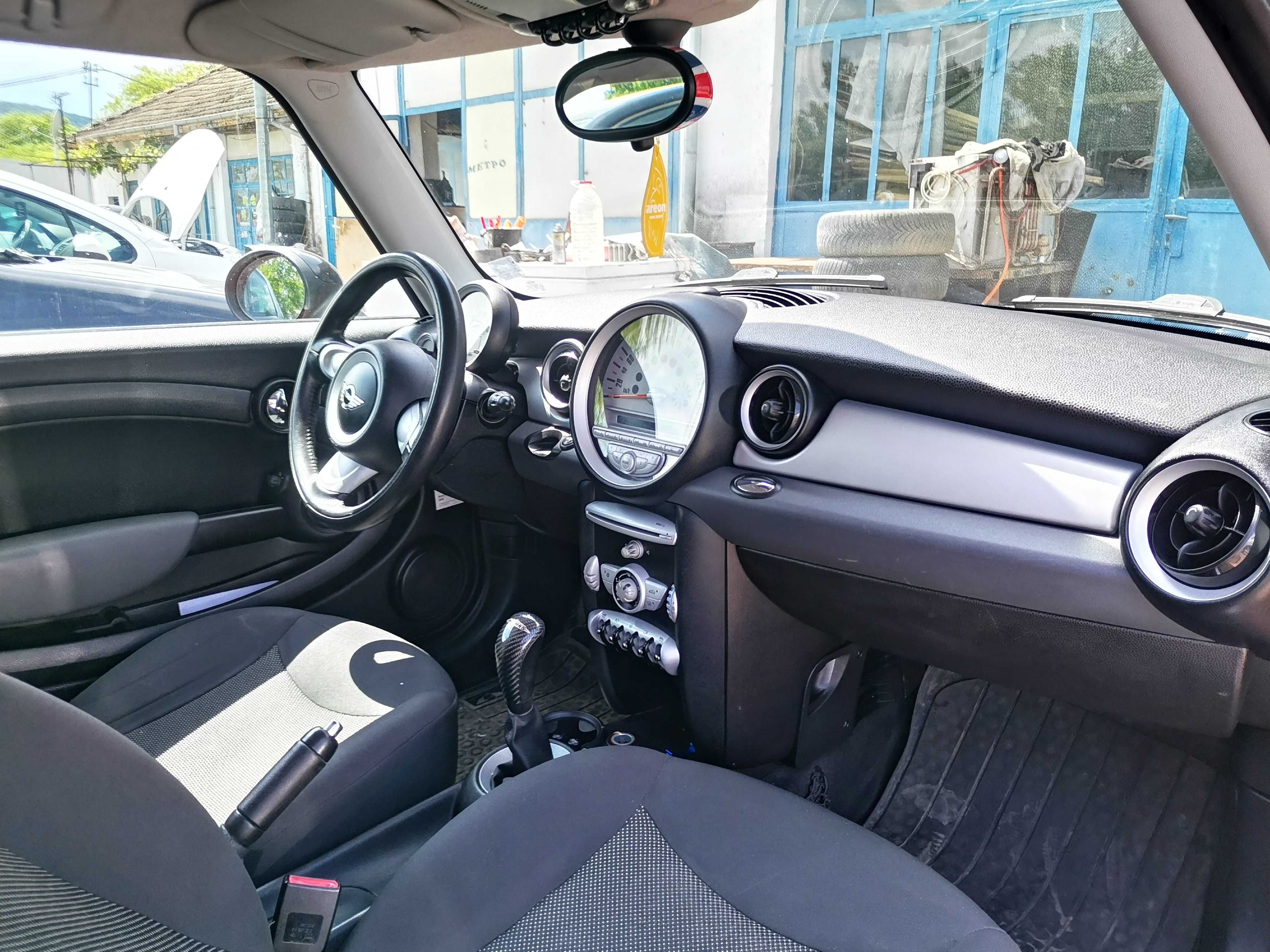 Mini Cuper 1.4i 2009г.