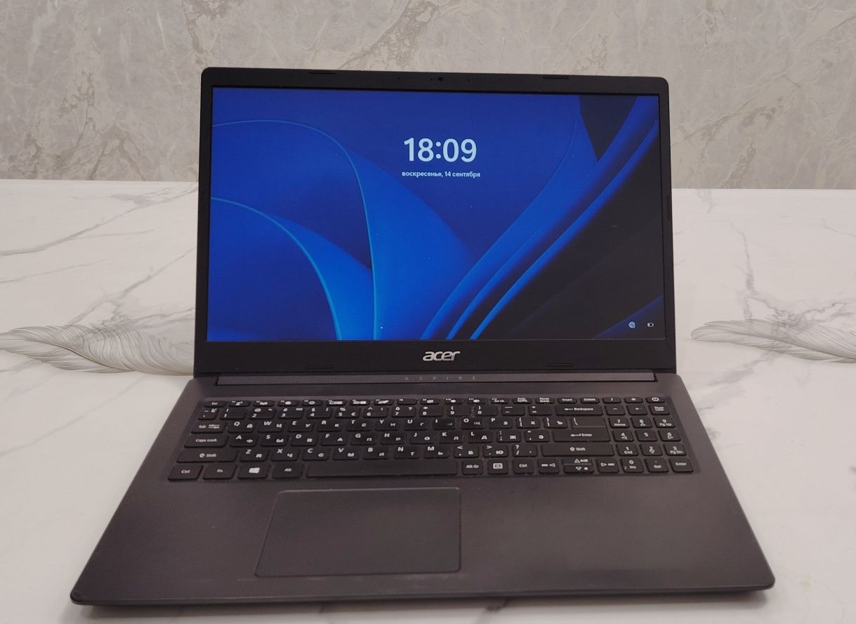 Acer Noutbuk. Ish uchun noutbuk. Model - Aspire A315-34.