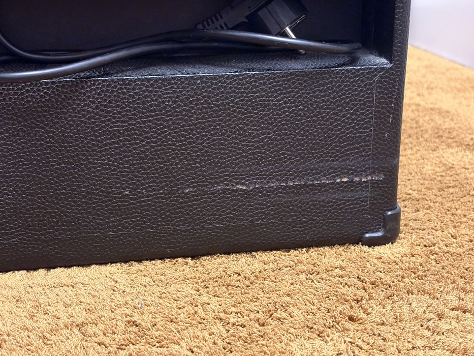 Amplificator bass Promethean P20 + cablu chitara