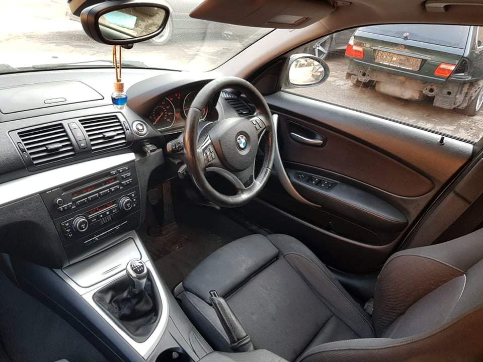 BMW E87 120D 177кс N47 ръчка НА ЧАСТИ!