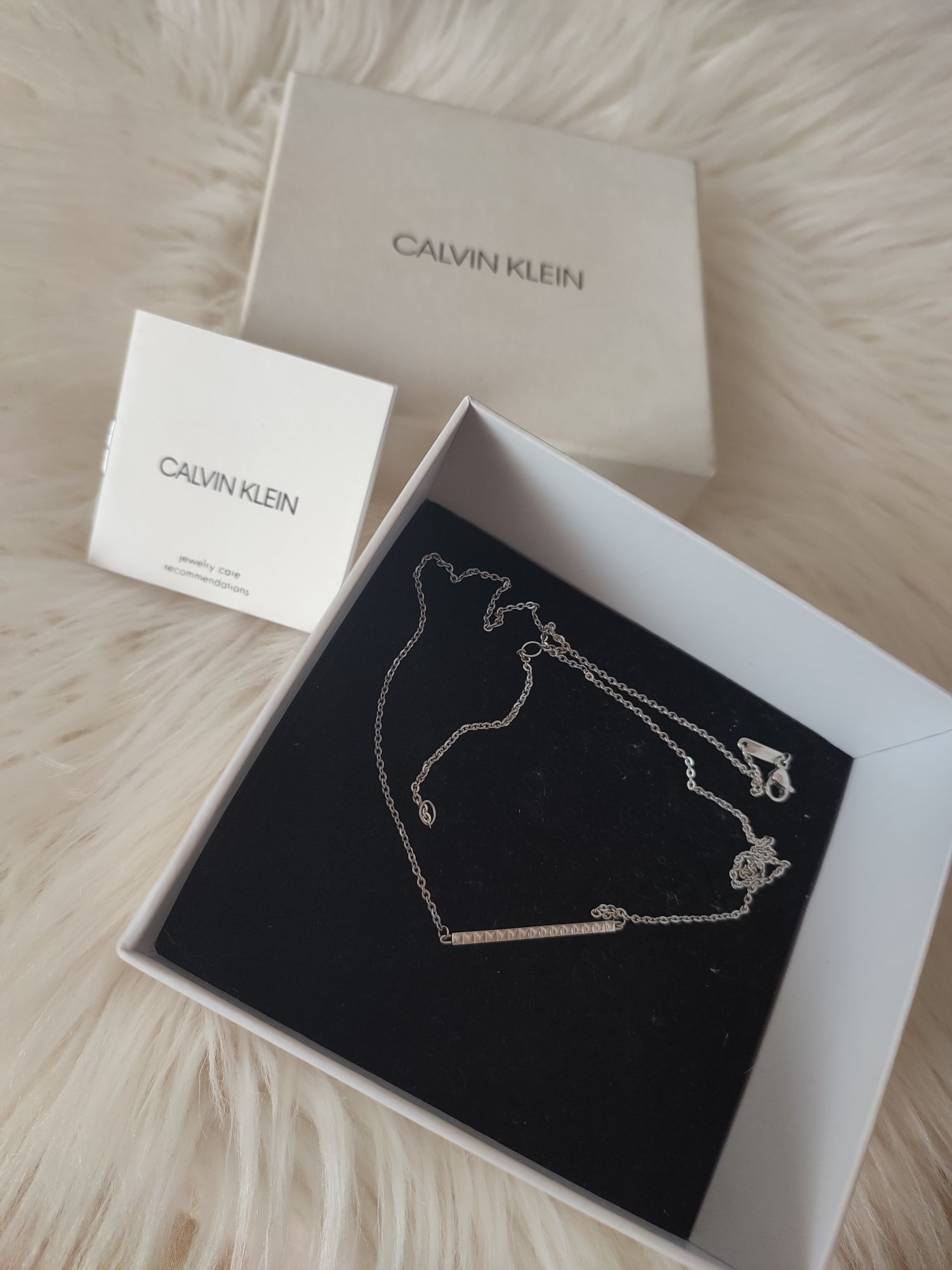 Оригинално колие Calvin Klein