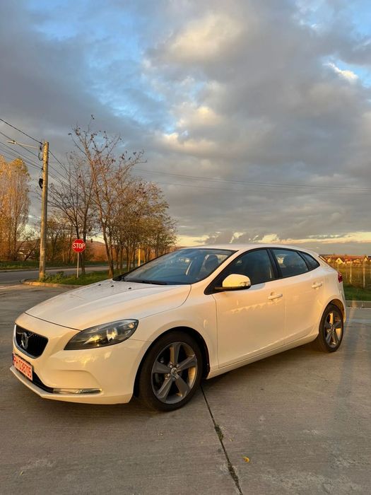 Volvo V40 Volvo V40 2.0  2016