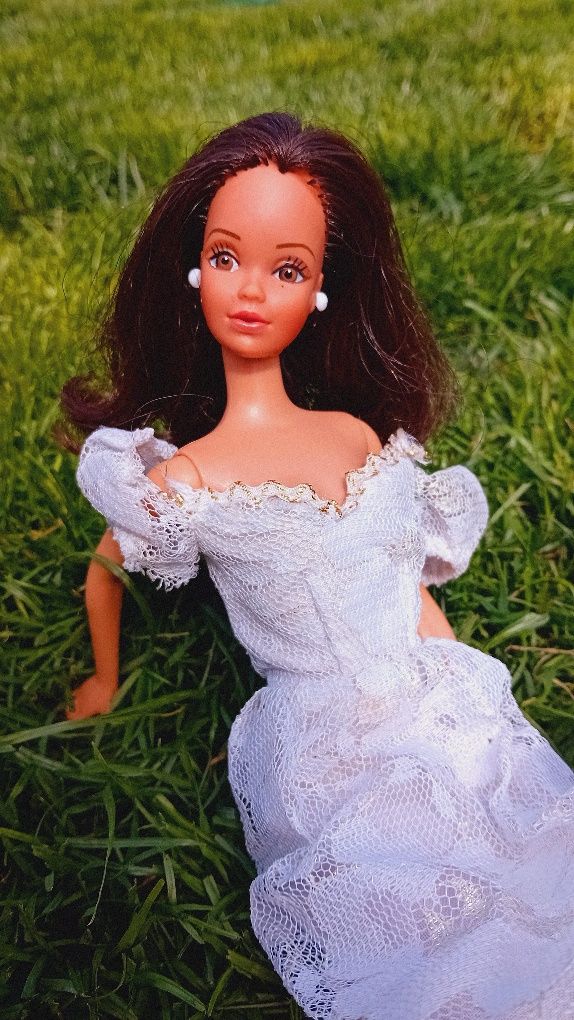Barbie steffie face hispanic