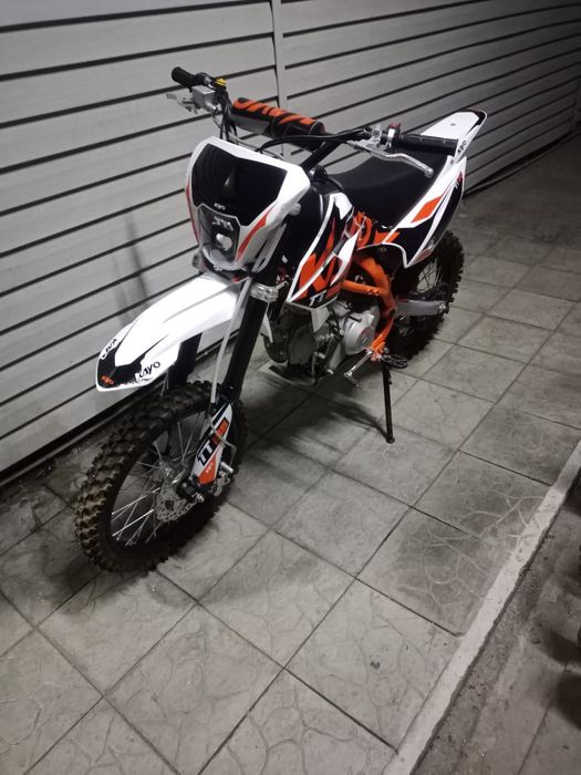 Продам мотоцикл KAYO TT125 EM