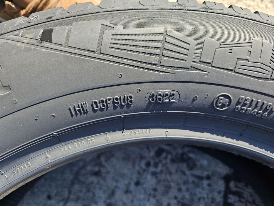 235 55 18 continental all seasson  2022