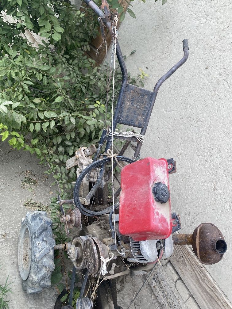 Elektro velosiped va yer og'daradigon traktor sotiladi