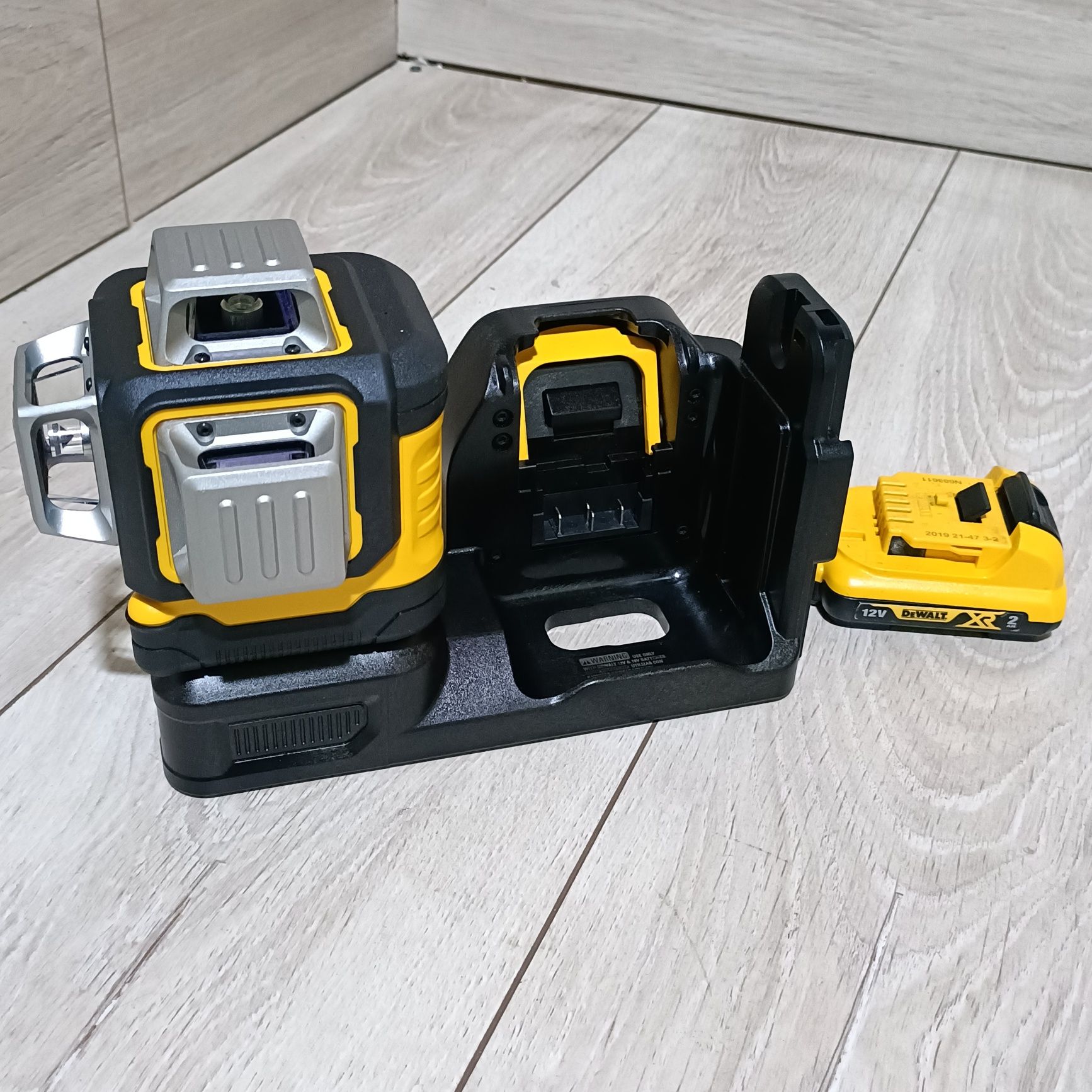 Laser dewalt DCE089G18 18V