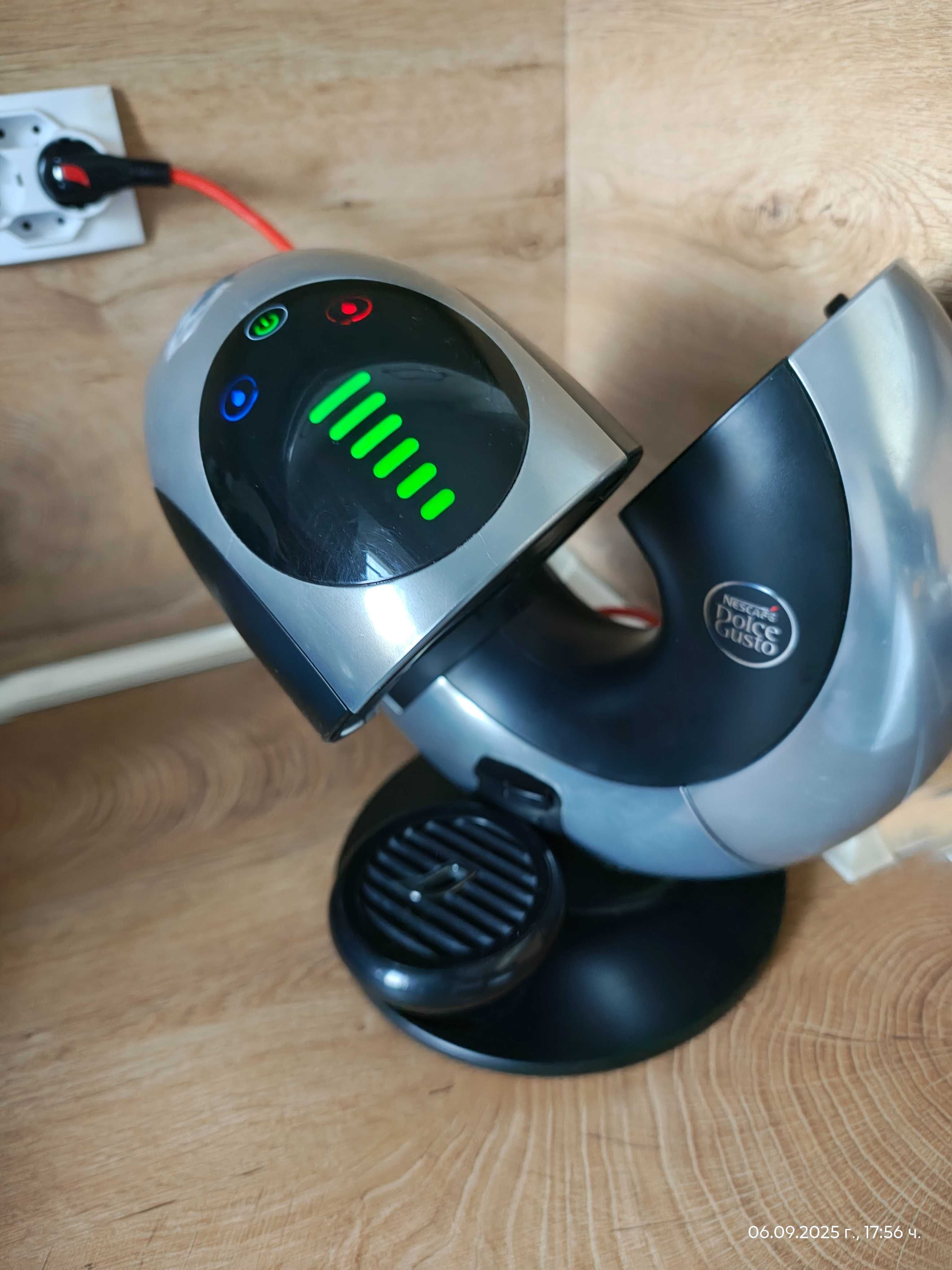 кафемашина De'Longhi Nescafé Dolce Gusto Eclipse, модел EDG 737.B
