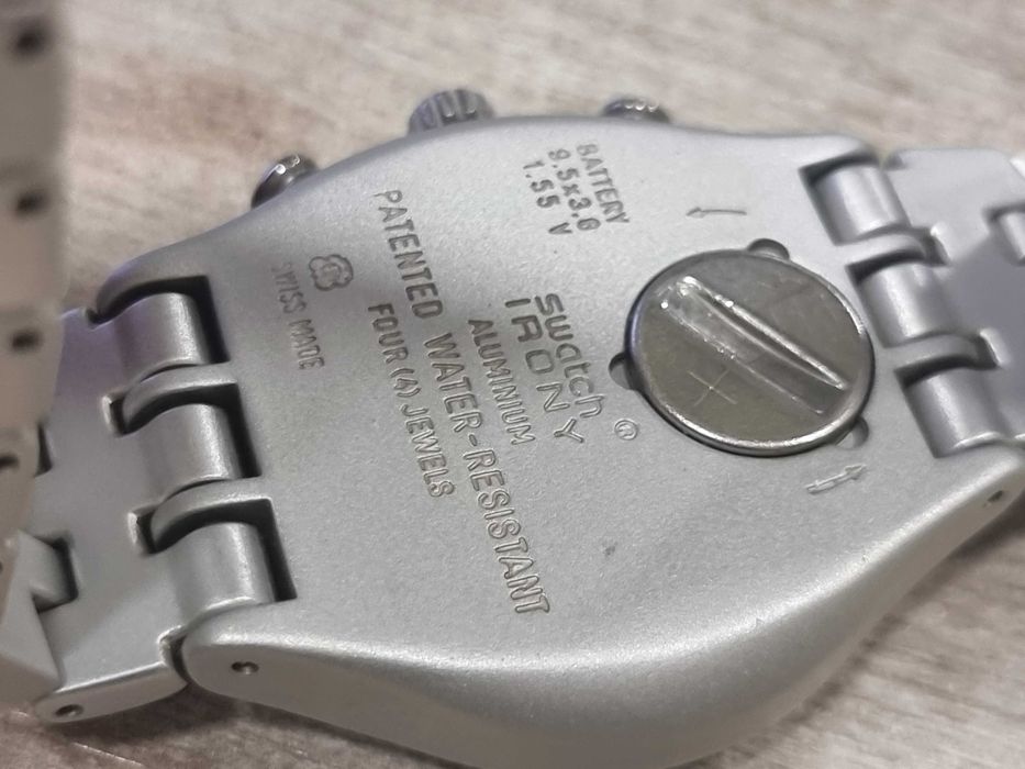 Алуминиев часовник Swatch