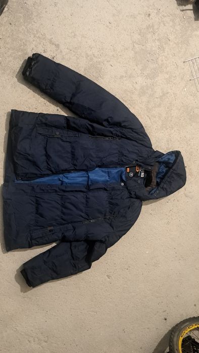 Продавам Зимно Мъжки Якета