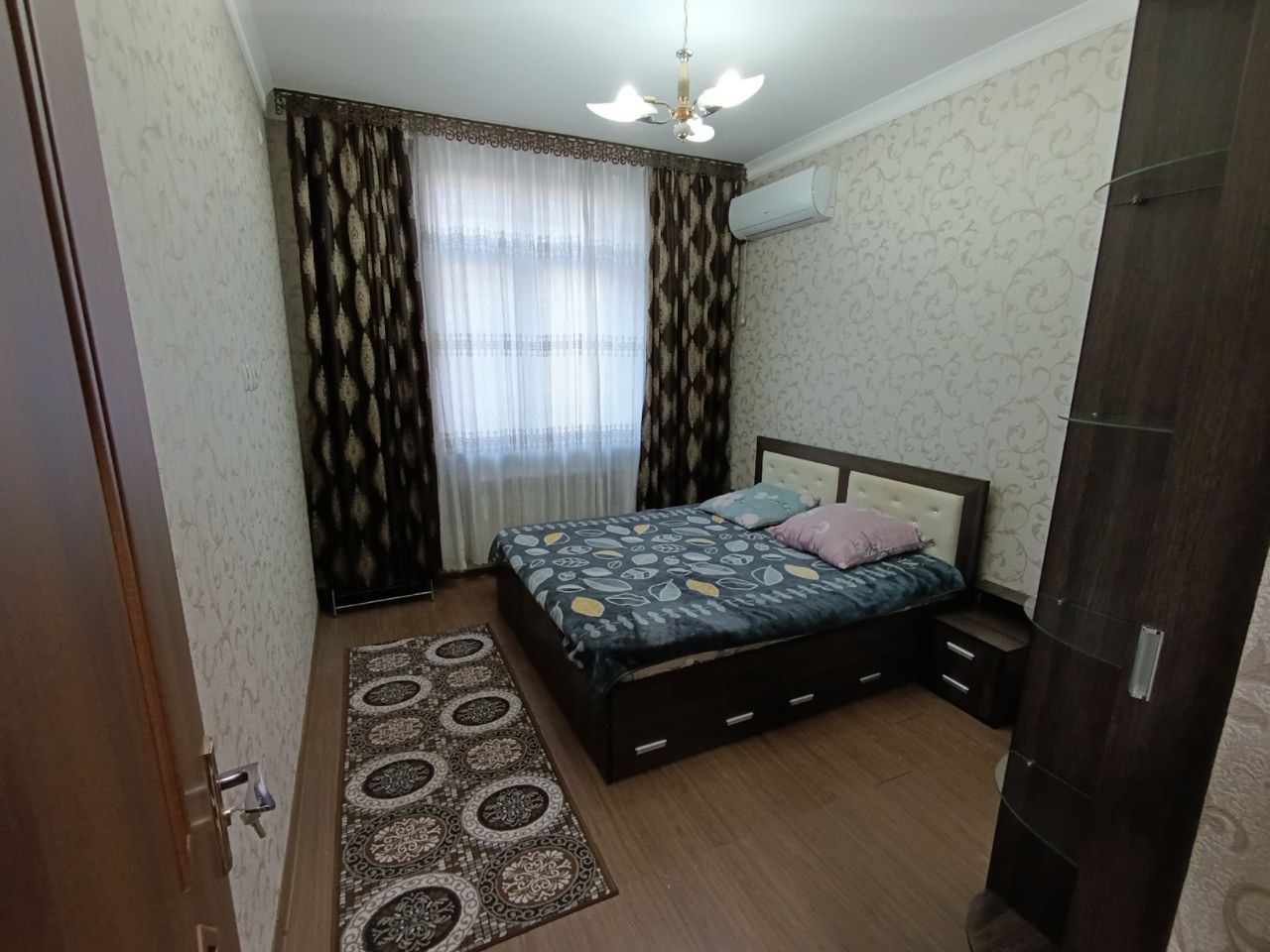Срочно сдается квартира. Паркентский рынок.  Новое ЖКЖК