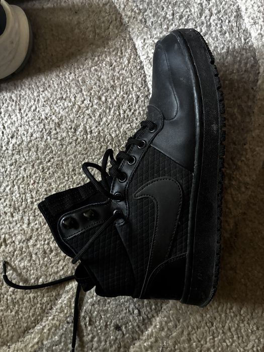 Nike Air Force 1 Mid Court