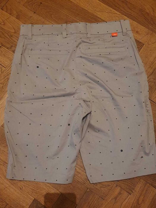 Pantaloni scurti NIKE de golf marime M standard fit