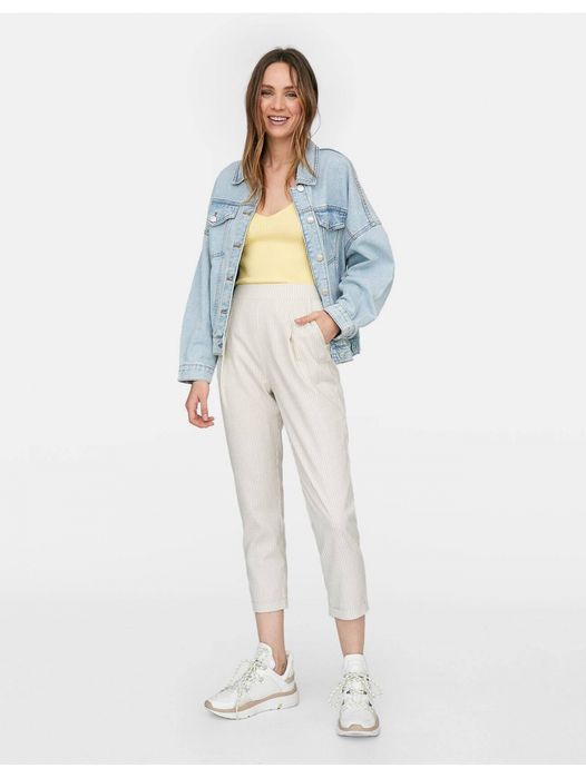 Pantaloni dungi Stradivarius