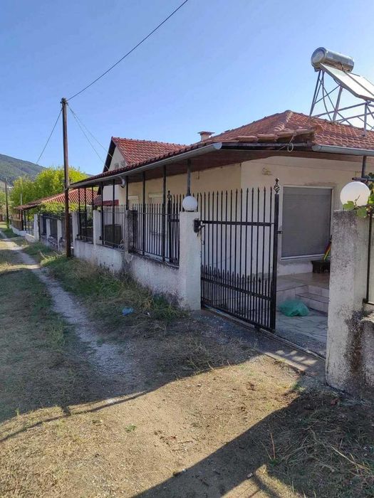 Къща в Аспровалта