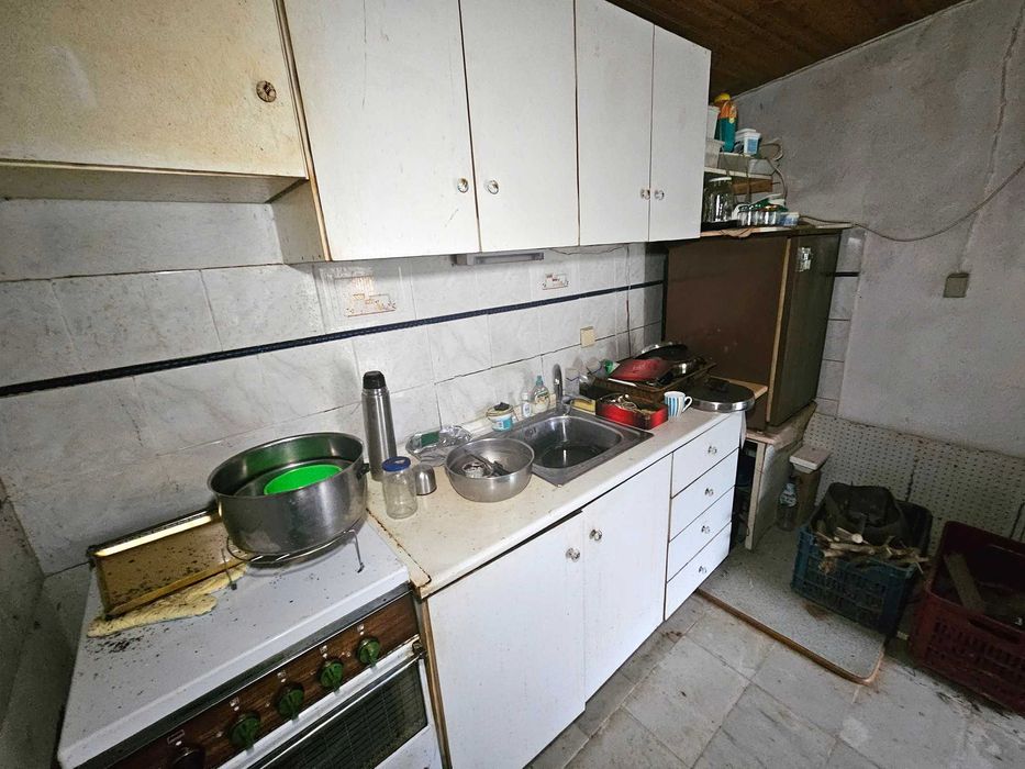 ЗА ПРОДАЖБА къща 45 кв.м. на плажа на ELAIOCHORIOU N. Перамос код 8129