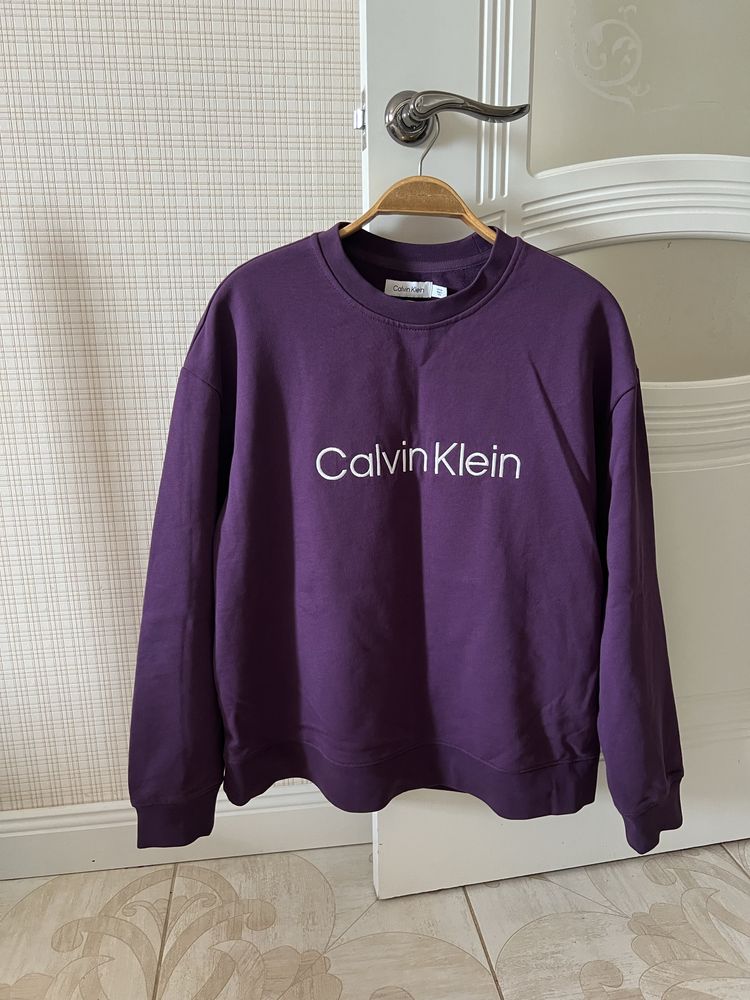 Одежда Calvin Klein