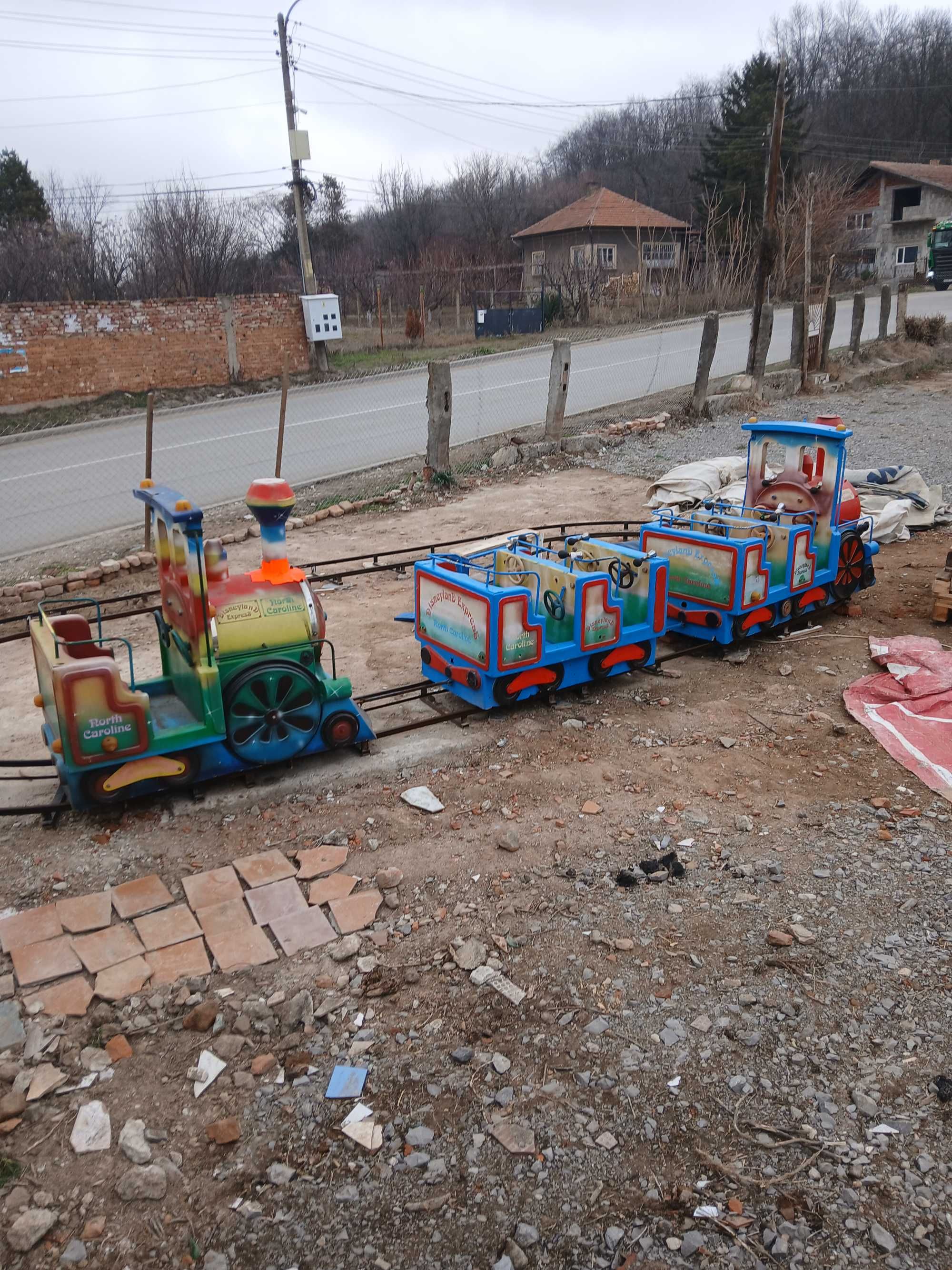 Продавам Детско Влакче