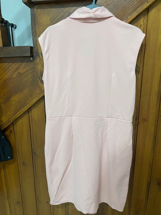 Vând rochie scurtă mărimea 40