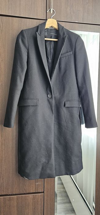 Черно палто на Zara